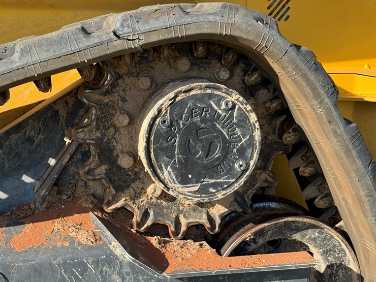 2021-deere-325g-image-4