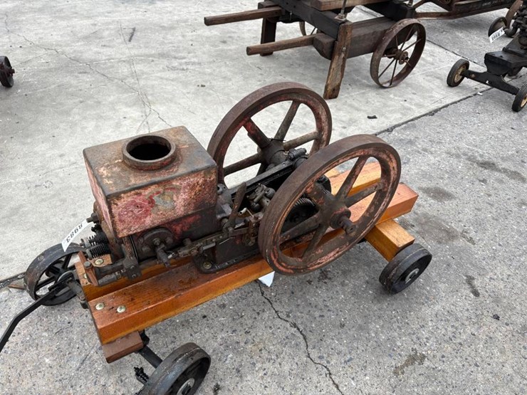 waterloo-boy-1-1/2-hp-image-8