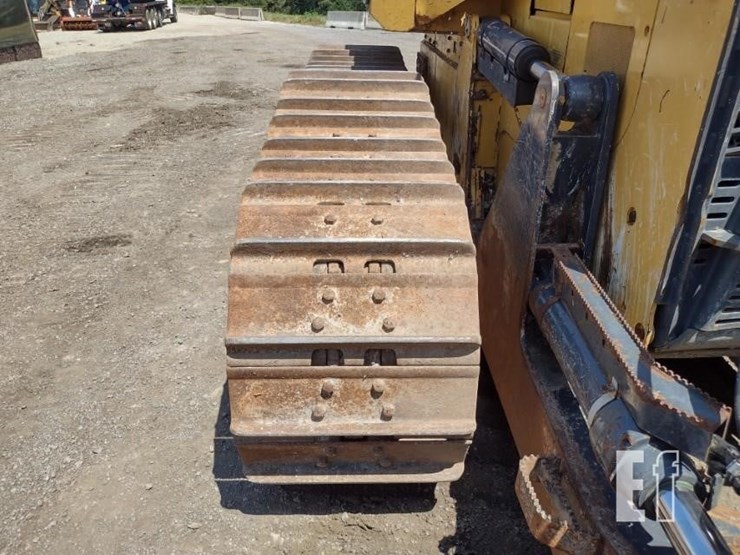 2019-deere-750k-lgp-image-40