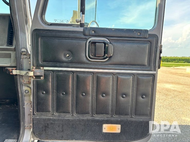 1995-mack-ch613-image-78