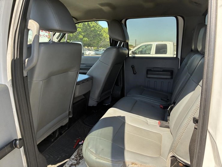 2012-ford-f550-image-15