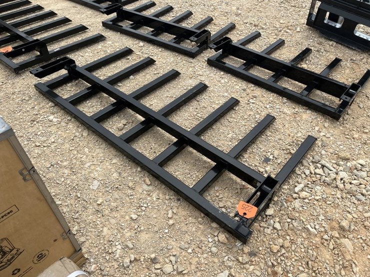 wolverine-67"-pallet-forks-w/-7-teeth-image-2