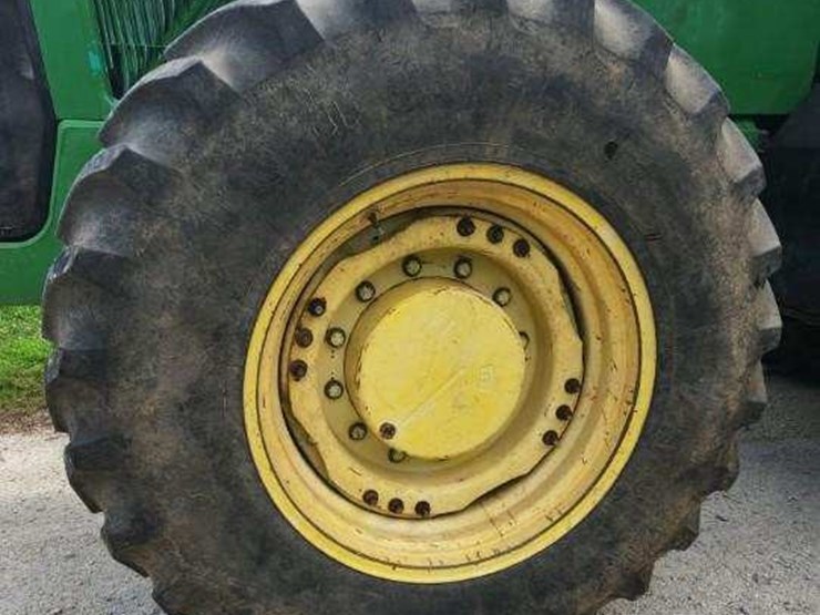 2000-john-deere-8310-image-13