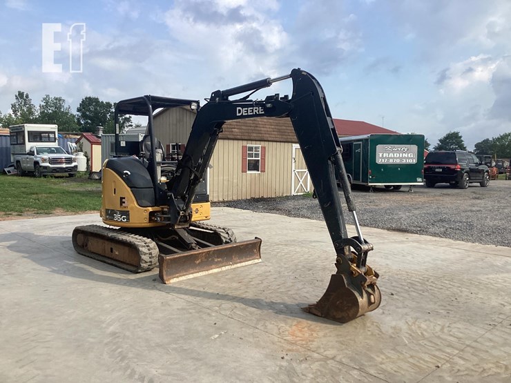 2017-deere-35g-image-8