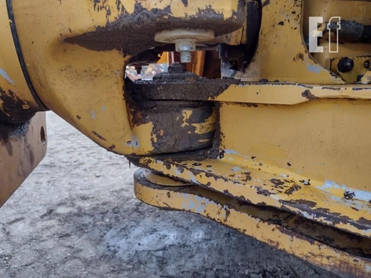 2003-volvo-a40d-image-32
