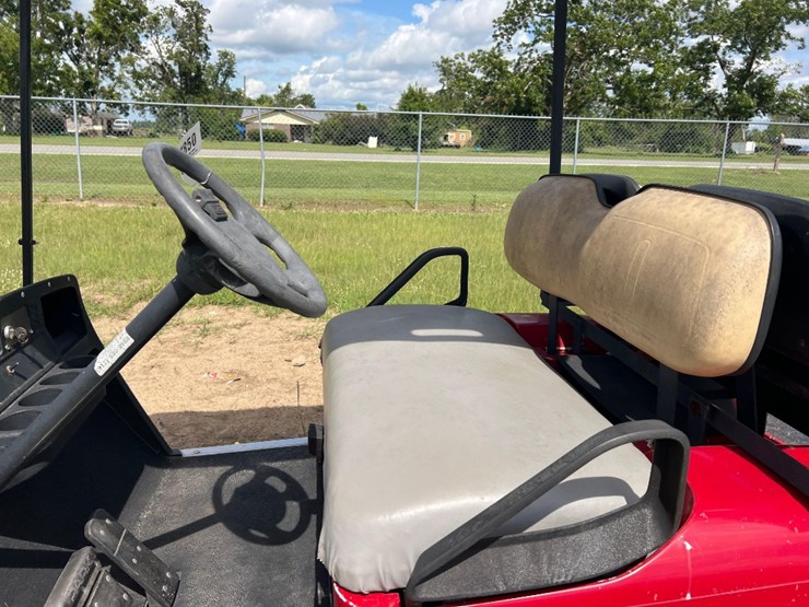 ez-go-golf-cart-image-16