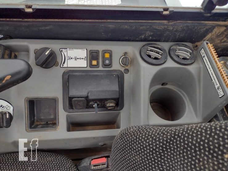 2022-bobcat-e88-image-10