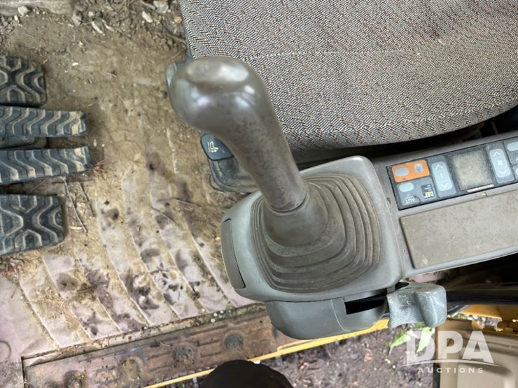 2005-caterpillar-312b-image-59