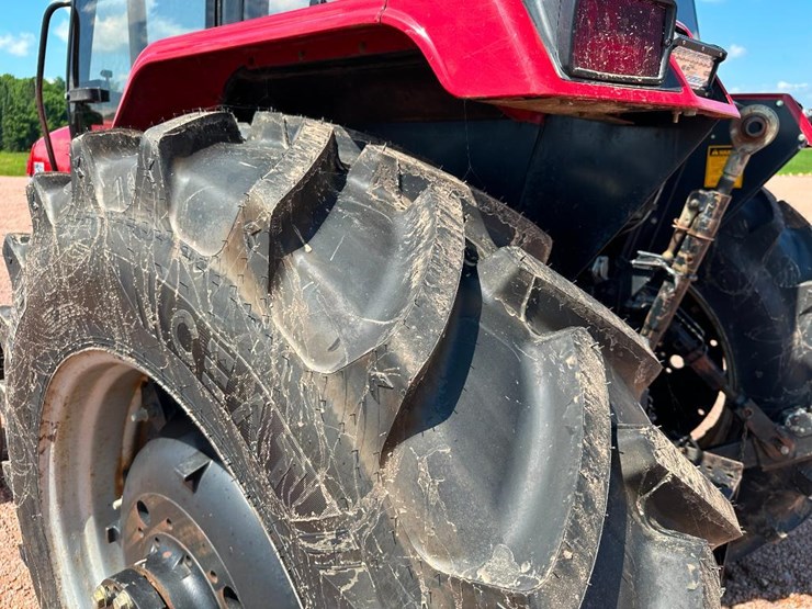1990-case-ih-5140-image-7
