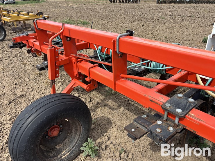 shop-built-fertilizer-side-dressing-bar-image-19