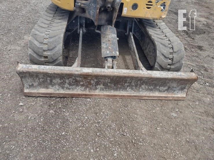 2022-deere-26g-image-19