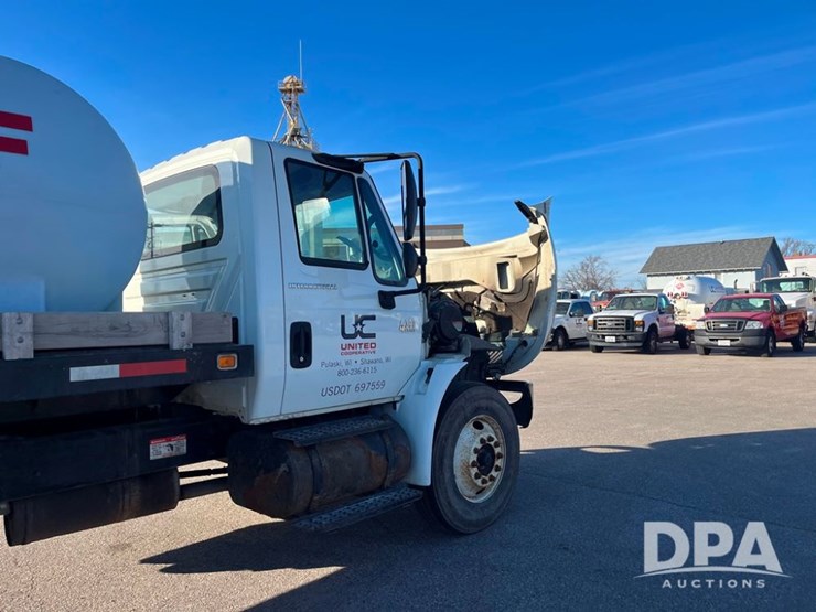 2007-international-durastar-4300-image-54