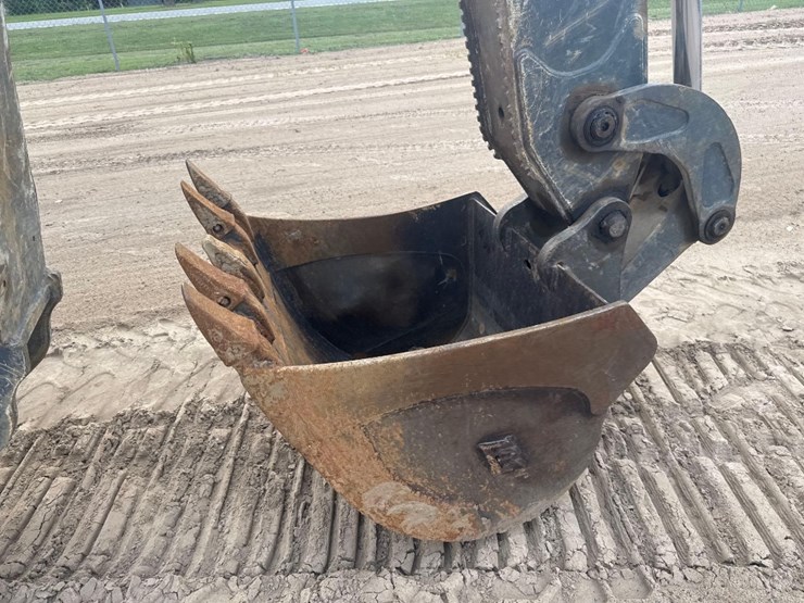 2018-deere-310sl-hl-image-15