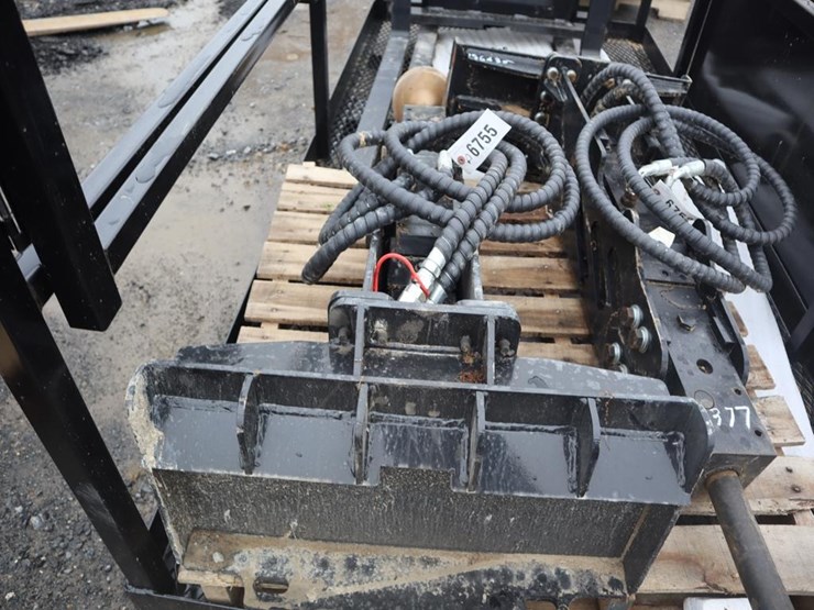 mini-skid-steer-pounder-image-3