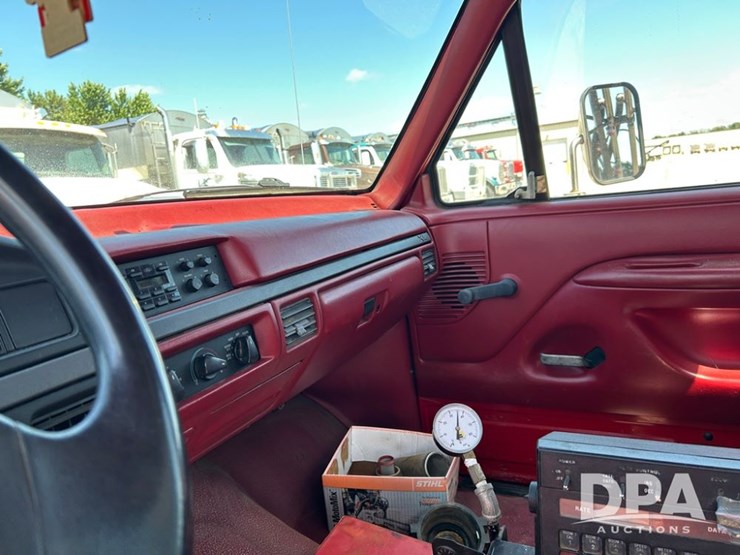 1993-ford-f350-image-28