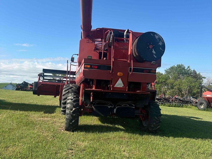 case-ih-2388-image-3