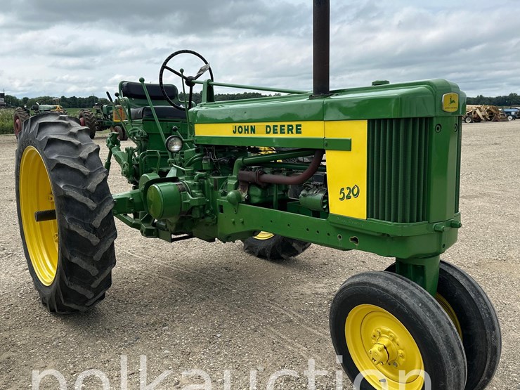 john-deere-520-image-1