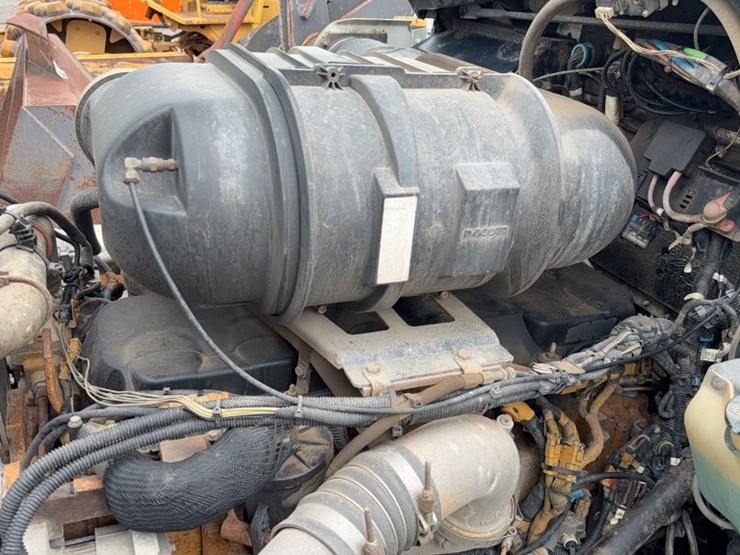 2008-kenworth-t800-image-21