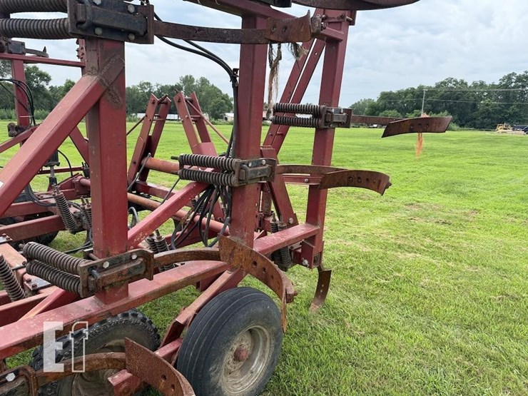 case-ih-5600-image-6