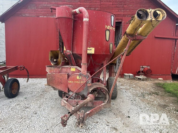 new-holland-354-image-1