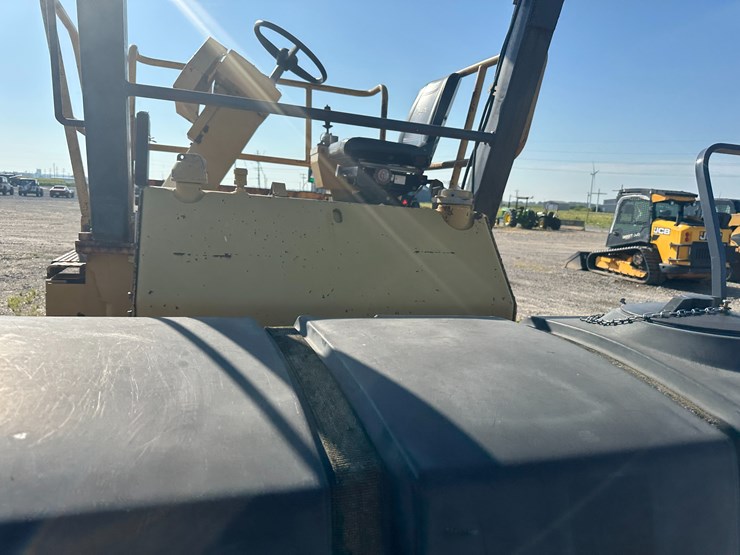 caterpillar-cb-434-image-39