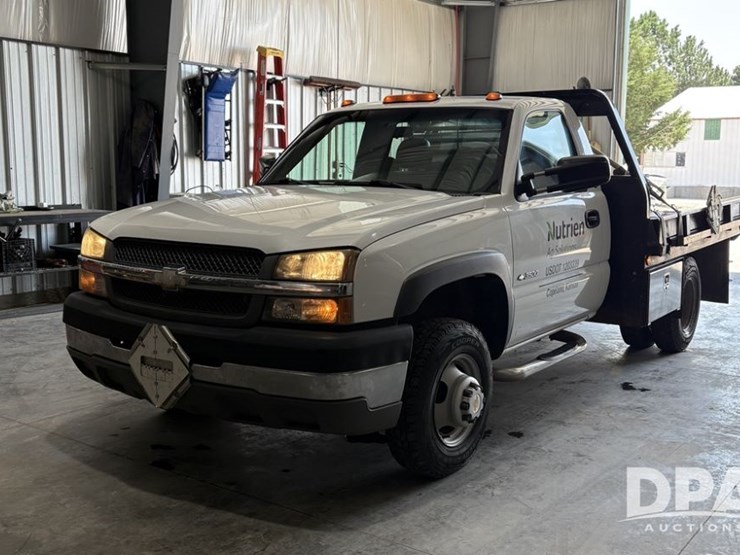 2003-chevrolet-3500-image-1
