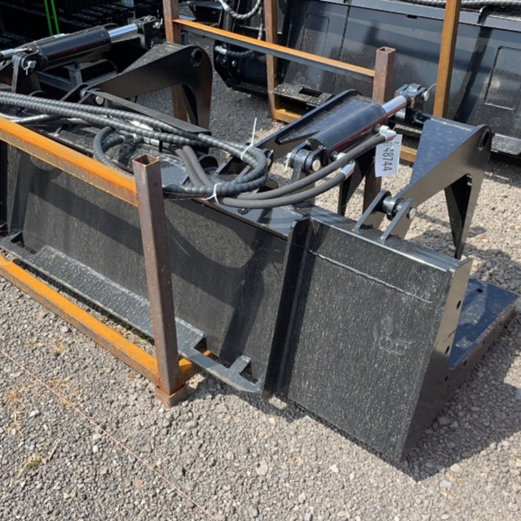#1089 • GIYI 72" SKID STEER 2 CYLINDER GRAPPLE BUCKET