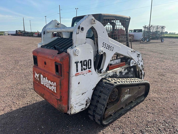 2005-bobcat-t190-image-3