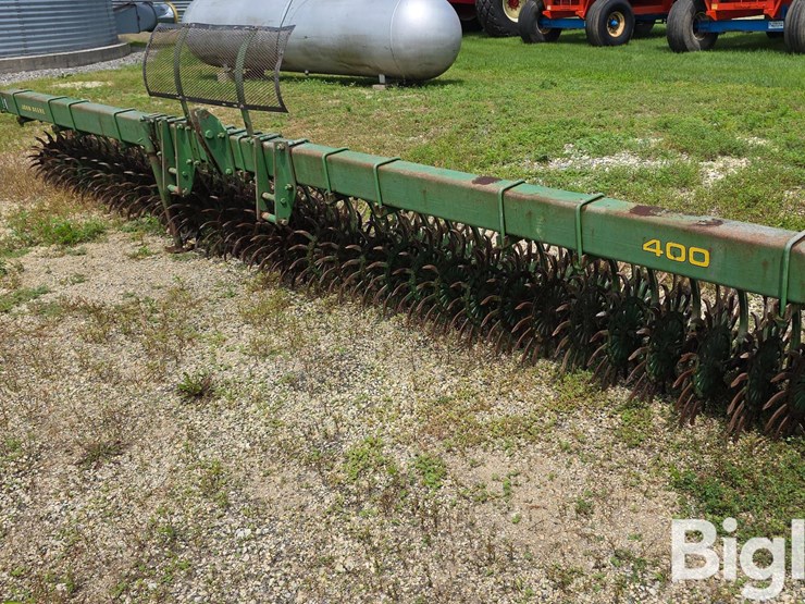 john-deere-400-image-1