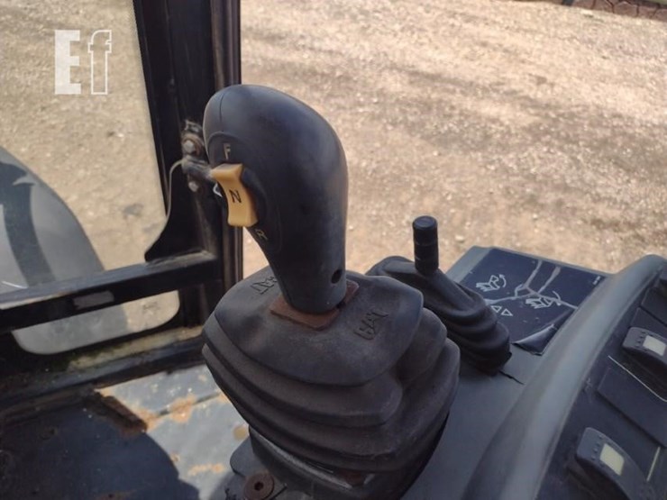 2007-caterpillar-906-image-9
