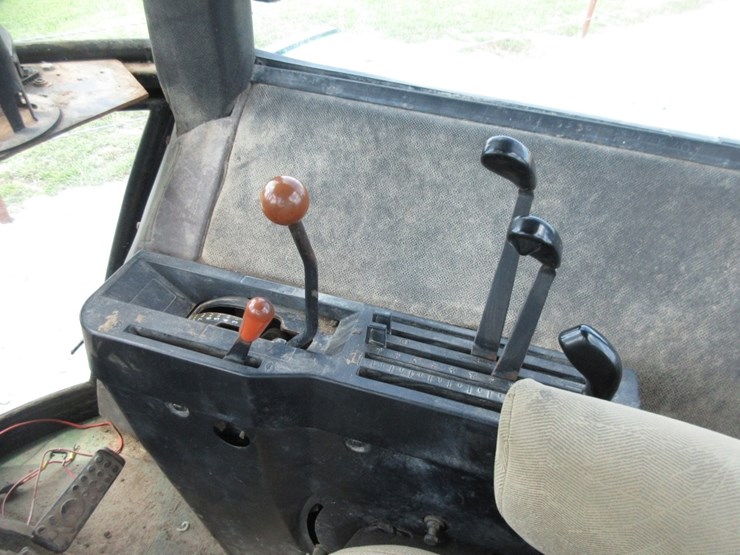 john-deere-4640-image-22