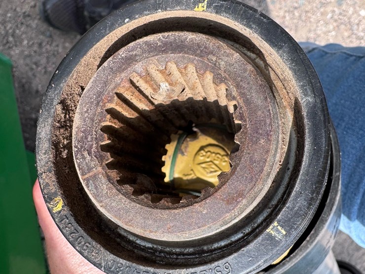 2020-john-deere-712c-image-10