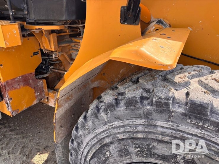 2014-caterpillar-950m-image-53