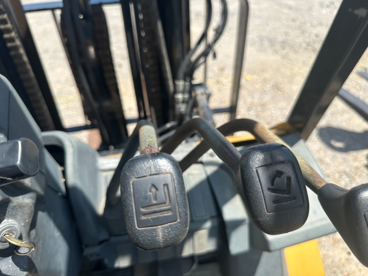 caterpillar-c5000-image-41