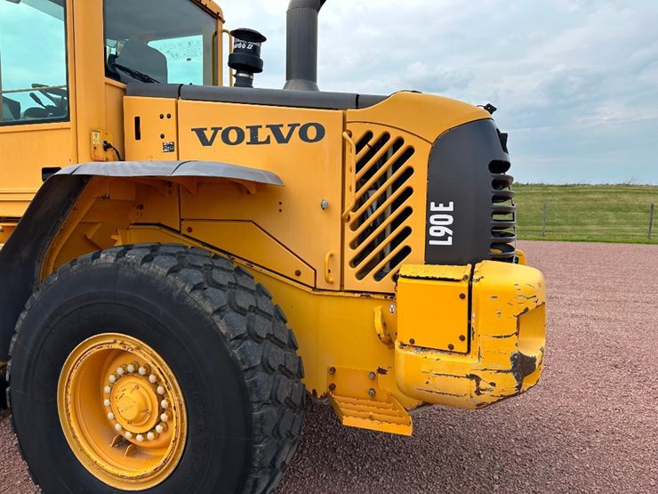 2006-volvo-l90e-image-21