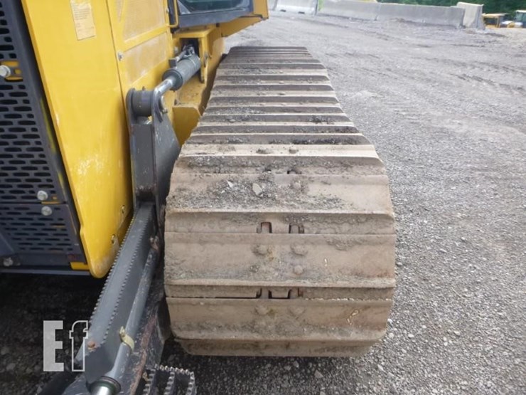 2021-deere-650k-lgp-image-32