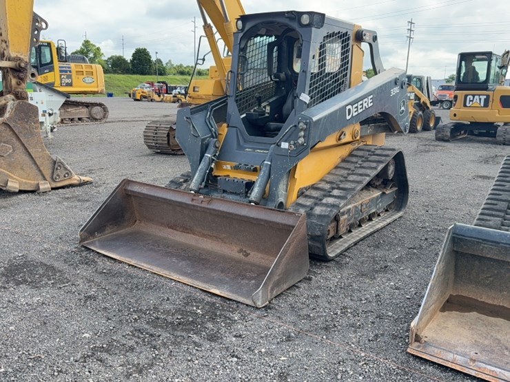 deere-331g-image-1