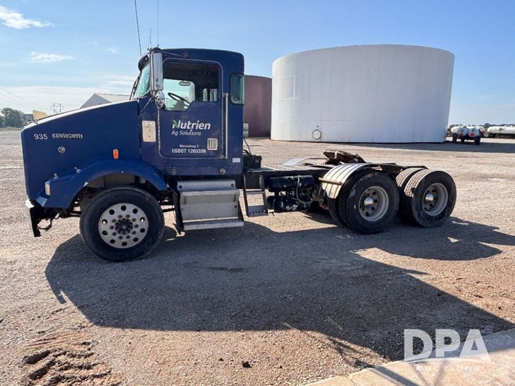 2000-kenworth-t800-image-14