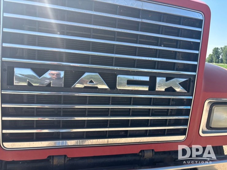 2006-mack-chn613-image-28
