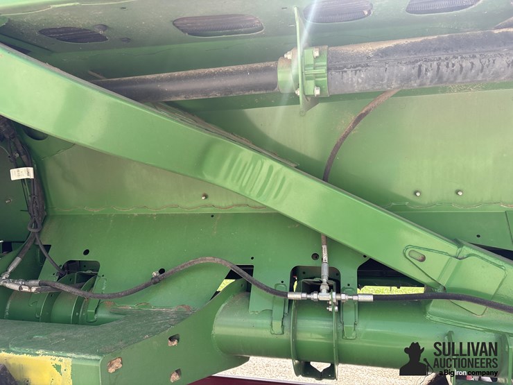 2018-john-deere-635fd-image-18