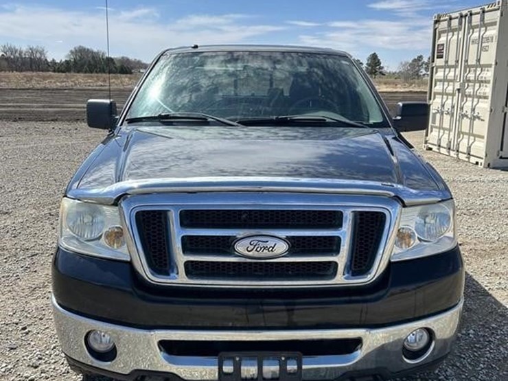 2008-ford-f150-xlt-image-2