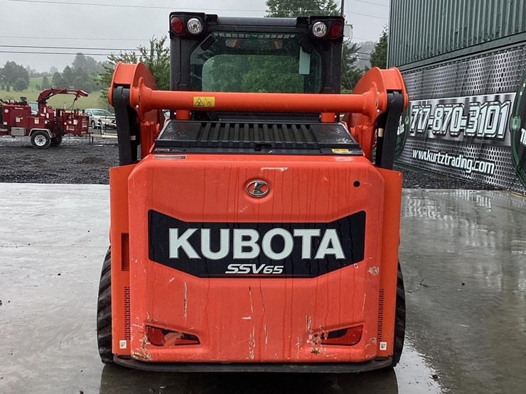 2017-kubota-ssv65-image-3