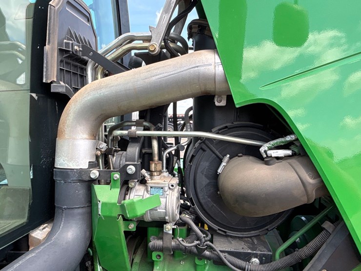 2014-john-deere-8335rt-image-24