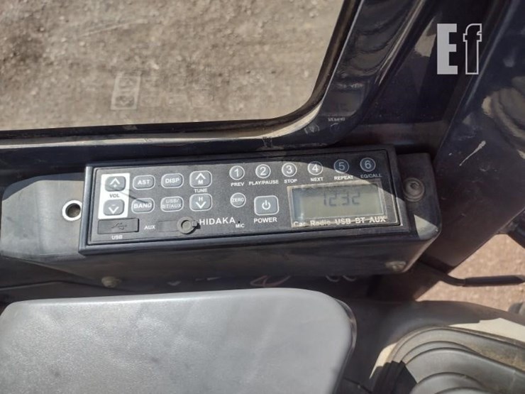 2013-hitachi-zx50u-5n-image-11