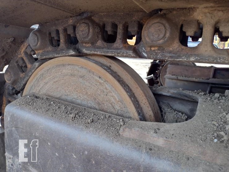 1992-deere-490e-image-29