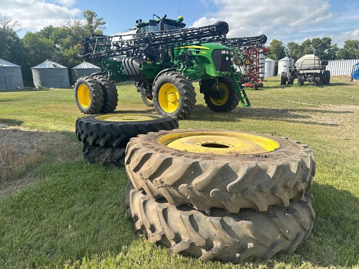 john-deere-4830-image-22