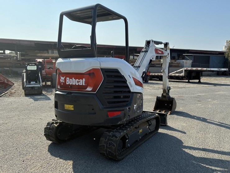 2023-bobcat-e32i-image-3