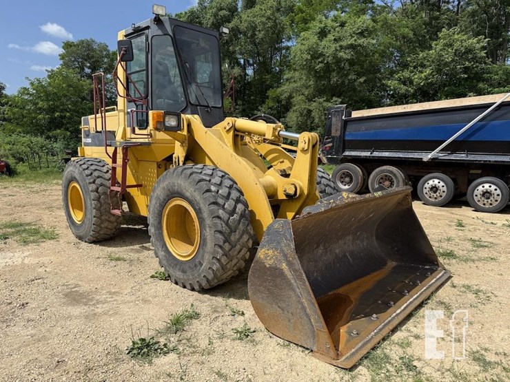 komatsu-wa250-image-1