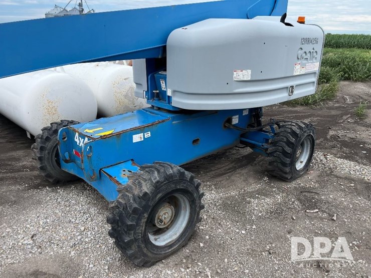 2012-genie-s45-image-19