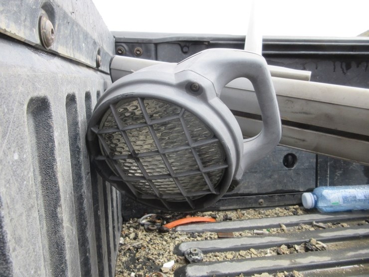 2013-toyota-tacoma-image-12